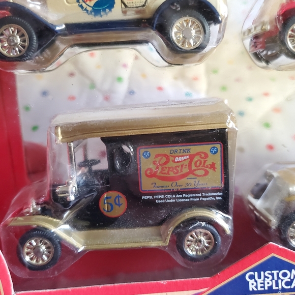 Pepsi Cola Vintage Custom Collection die cast Metal - Picture 3 of 9